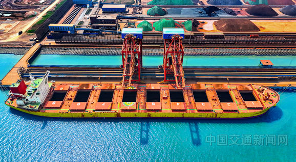 河北黃驊港貨物吞吐量破億噸