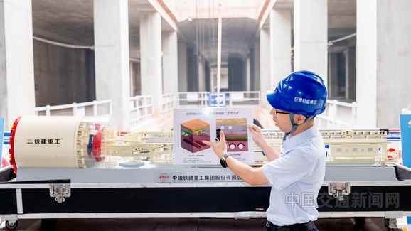 四川成都：市民代表實地探訪地鐵建設背後的安全密碼