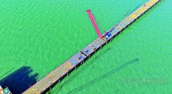 大連長海大橋關鍵節點貫通